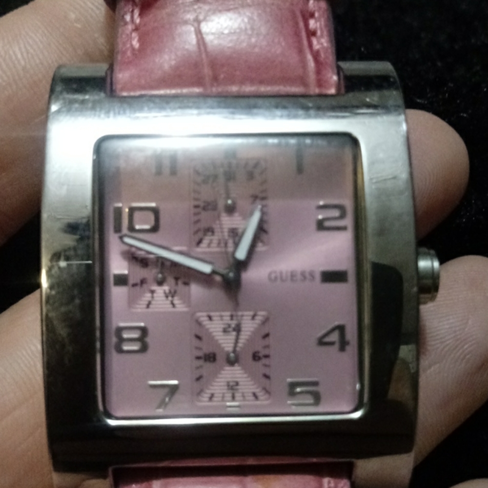 Guess Watch - Picture 2 of 8